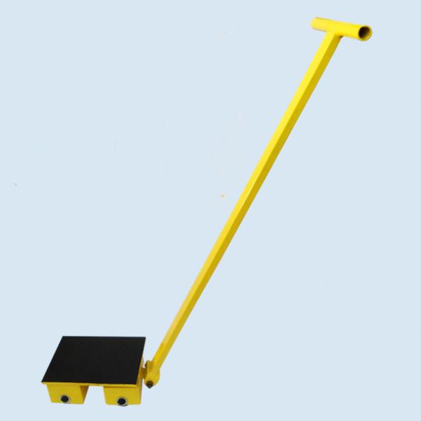 180度轉(zhuǎn)向搬運(yùn)小坦克車